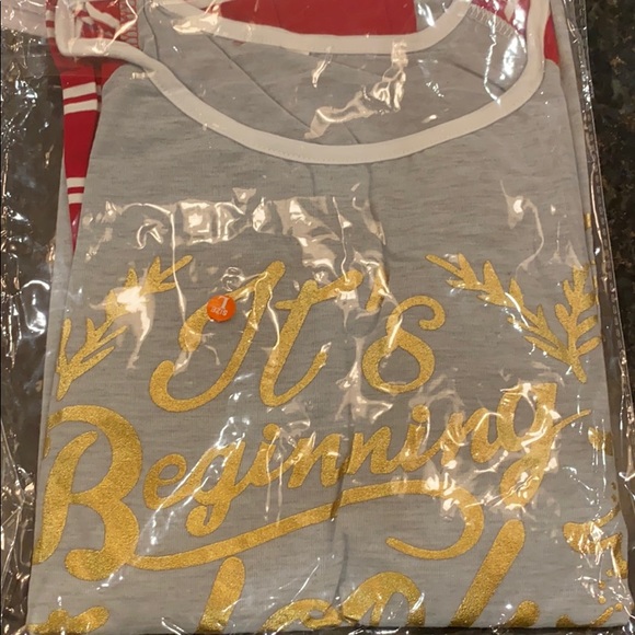 Christmas Long Sleeve Tee | Brand New - Picture 3 of 4